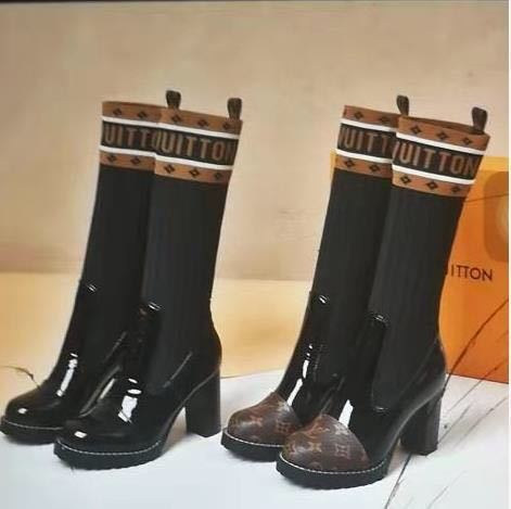 詳細な写真と価格については私に連絡してください