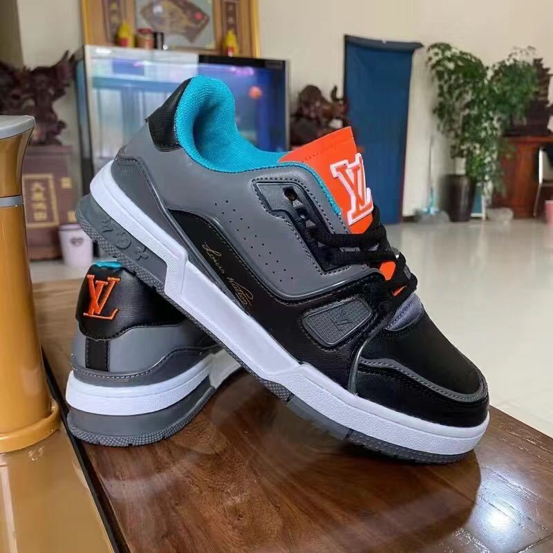 詳細な写真と価格については私に連絡してください