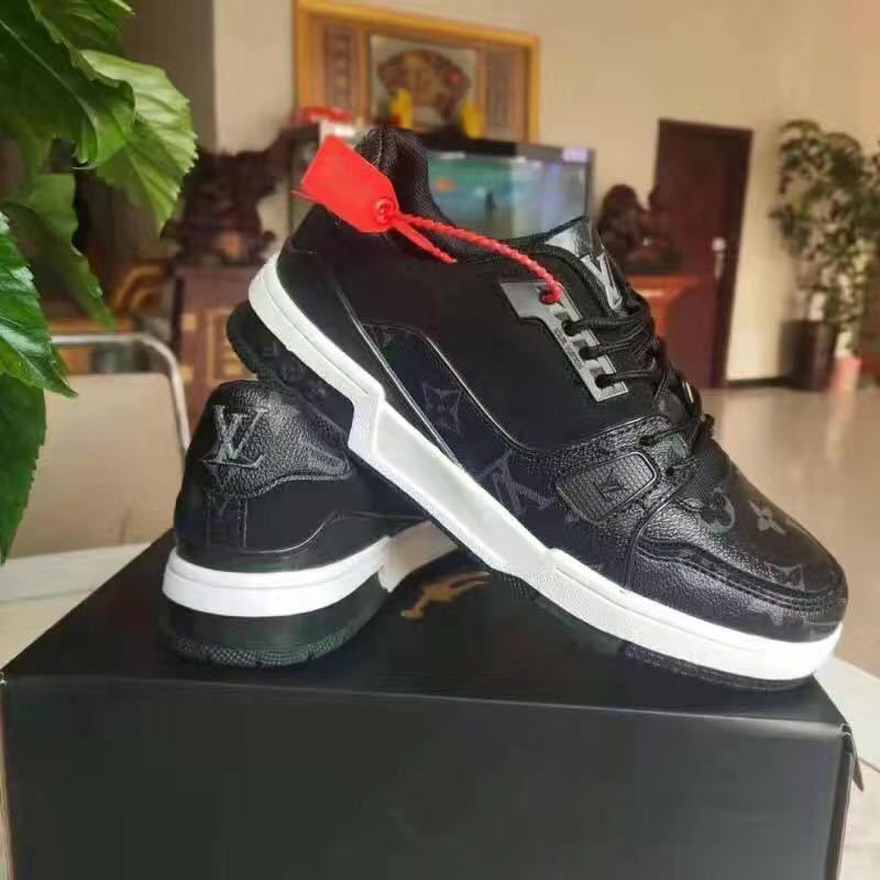 詳細な写真と価格については私に連絡してください