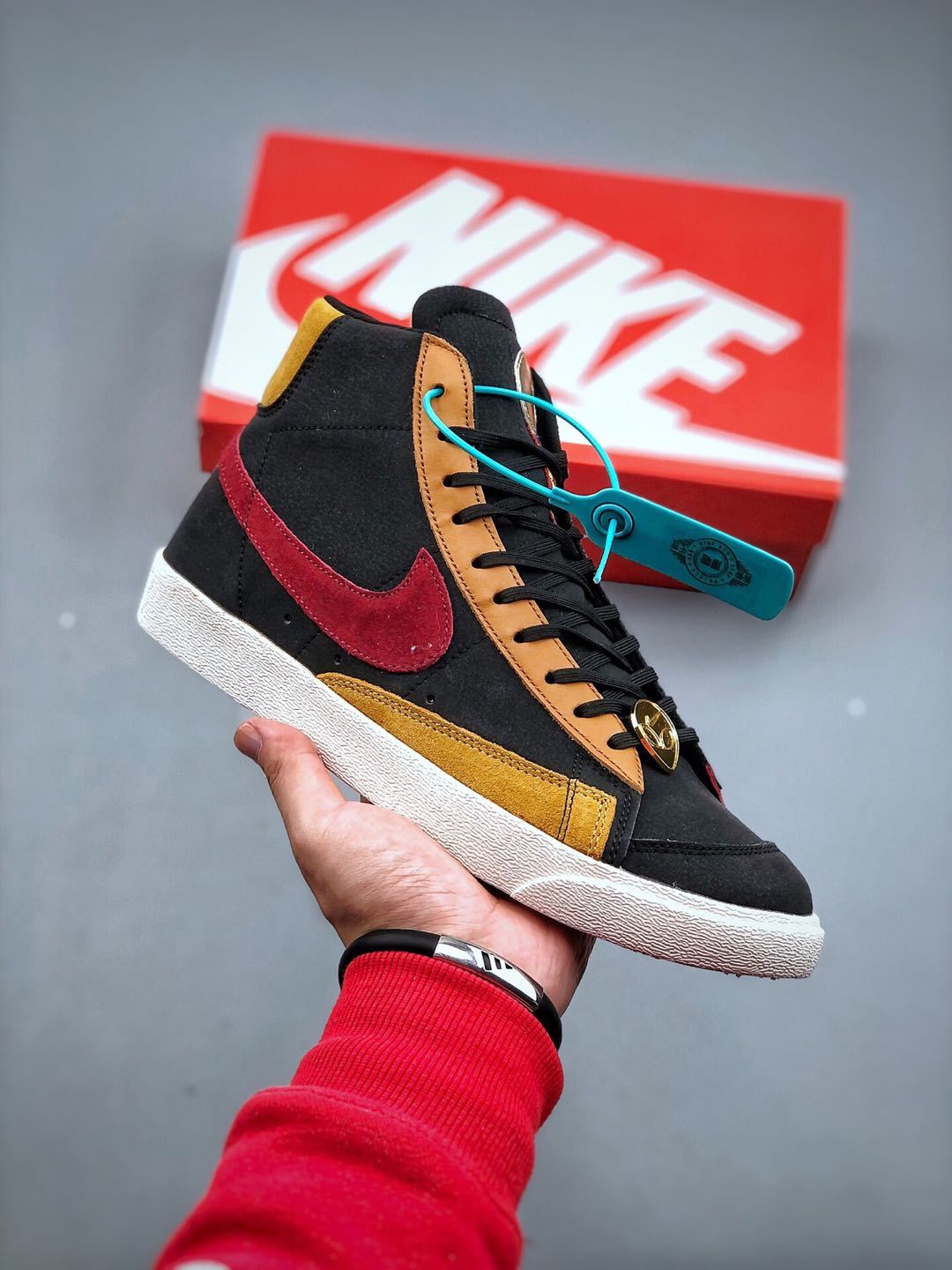 詳細な写真と価格については私に連絡してください