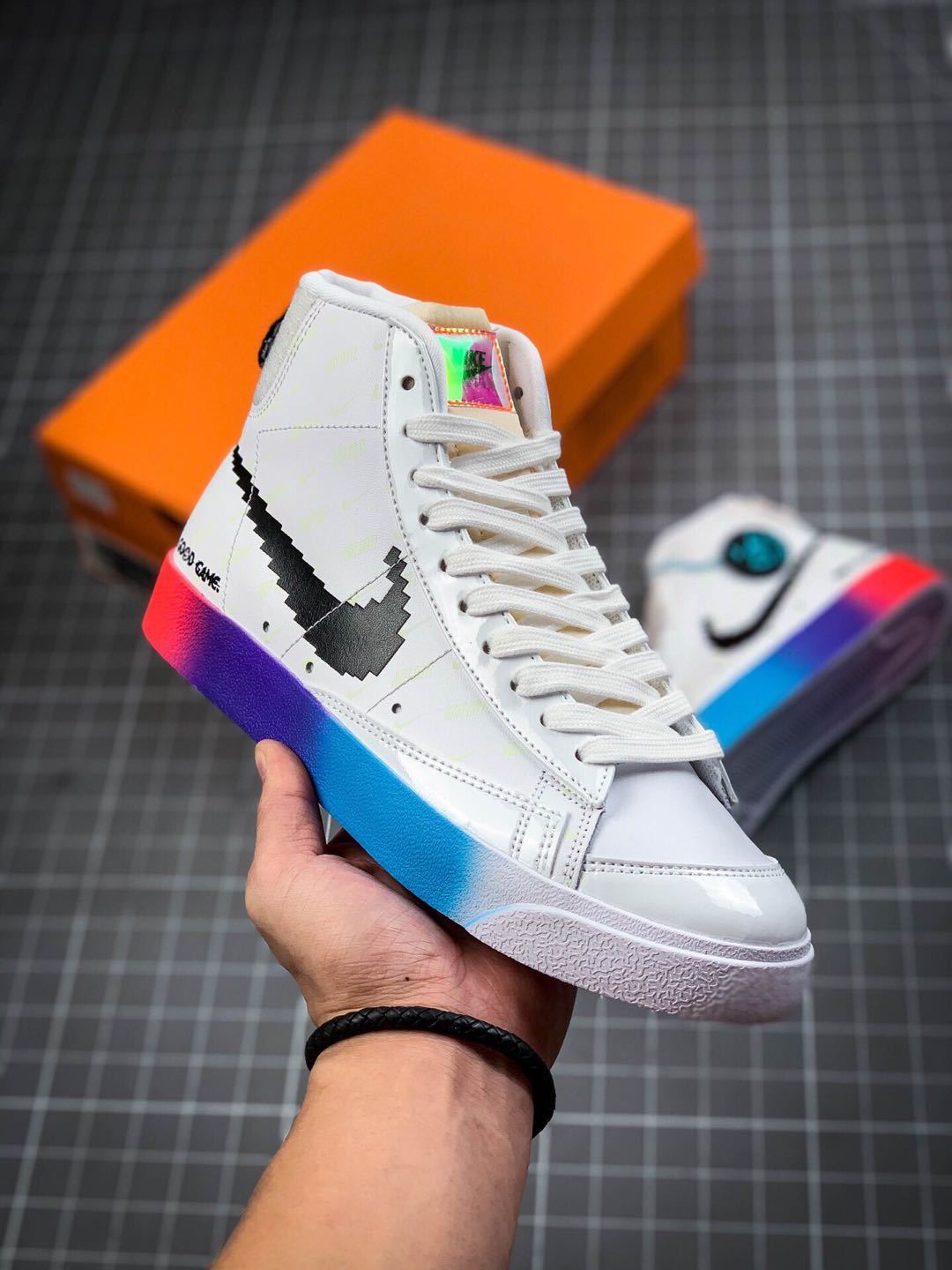 詳細な写真と価格については私に連絡してください