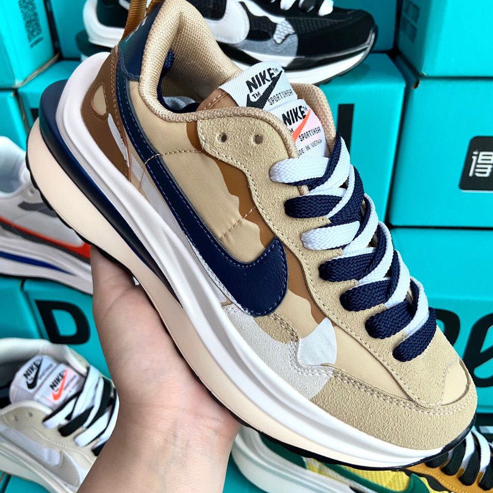 詳細な写真と価格については私に連絡してください