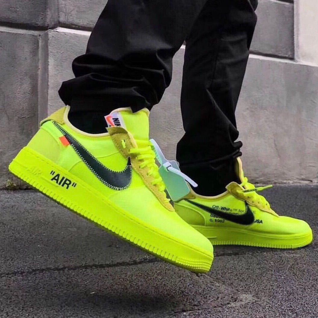 詳細な写真と価格については私に連絡してください