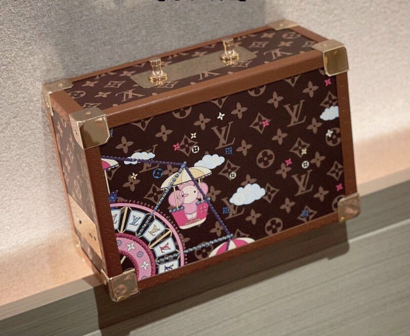 詳細な写真と価格については私に連絡してください。