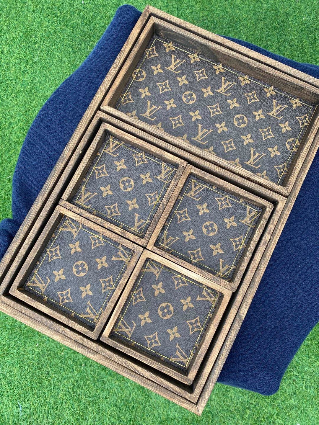 詳細な写真と価格については私に連絡してください。