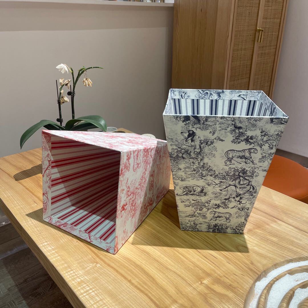 詳細な写真と価格については私に連絡してください。