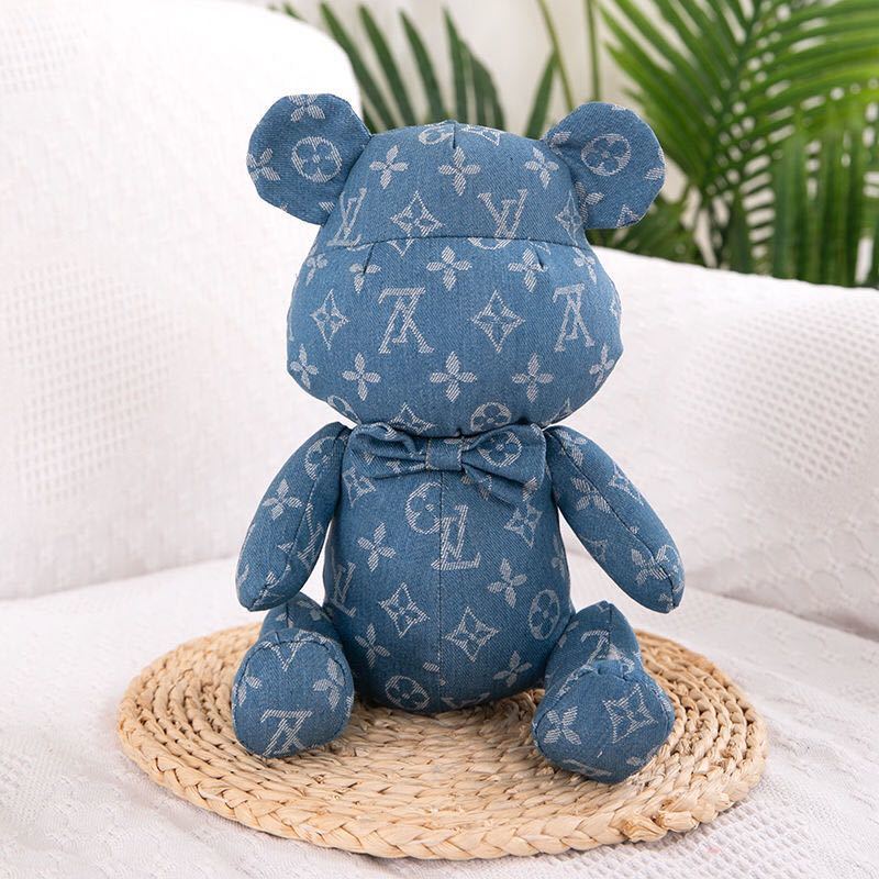 詳細な写真と価格については私に連絡してください。