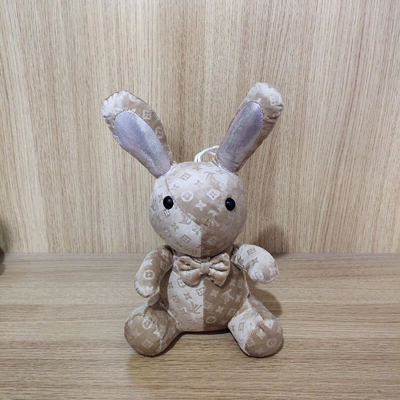 詳細な写真と価格については私に連絡してください。