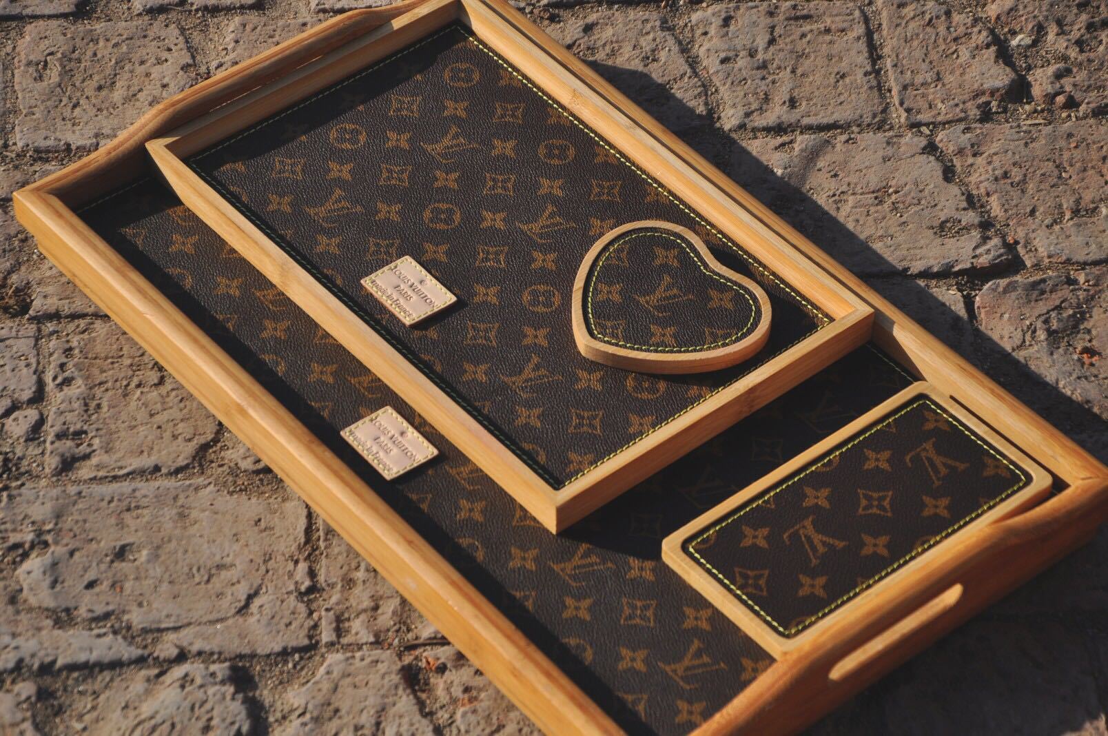 詳細な写真と価格については私に連絡してください。