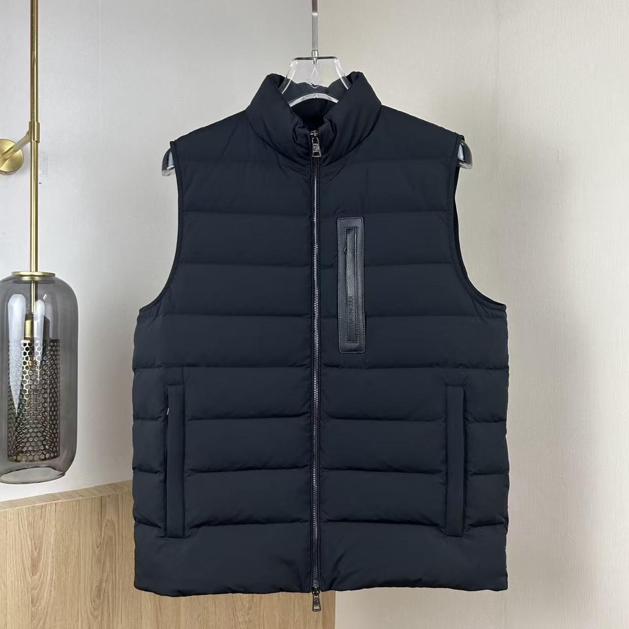 詳細な写真と価格については私に連絡してください。