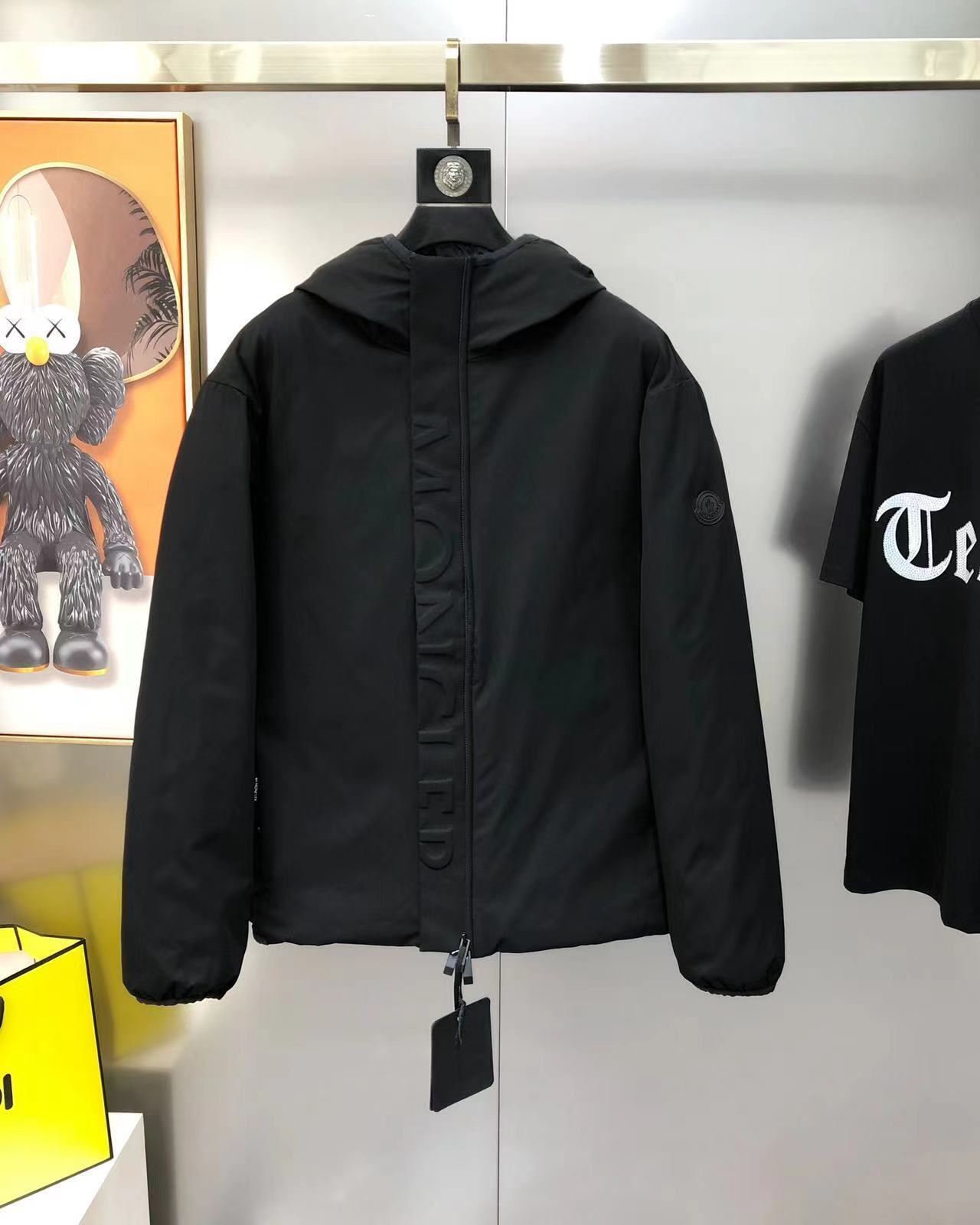 詳細な写真と価格については私に連絡してください。