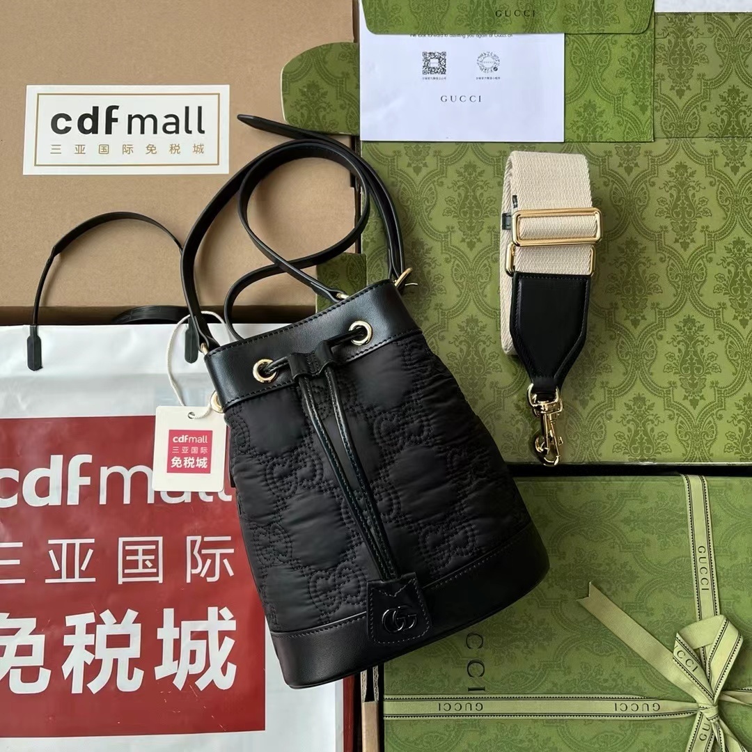 詳細な写真と価格については私に連絡してください。