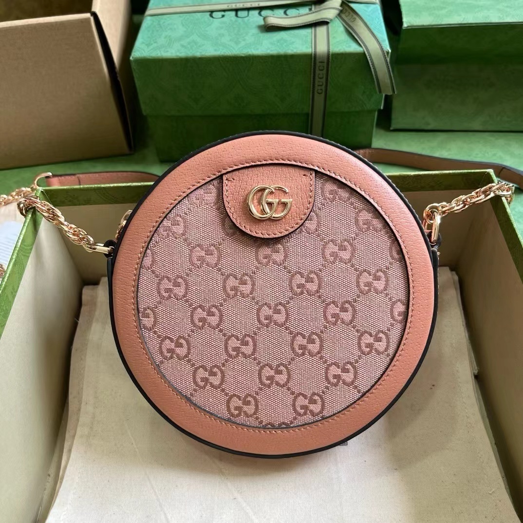 詳細な写真と価格については私に連絡してください。