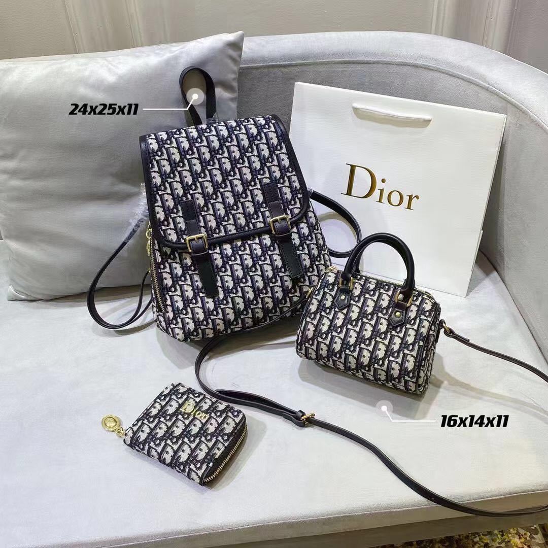 写真は3品で20000円