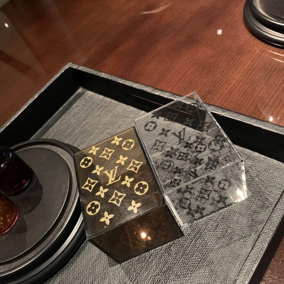 詳細な写真と価格については私に連絡してください。