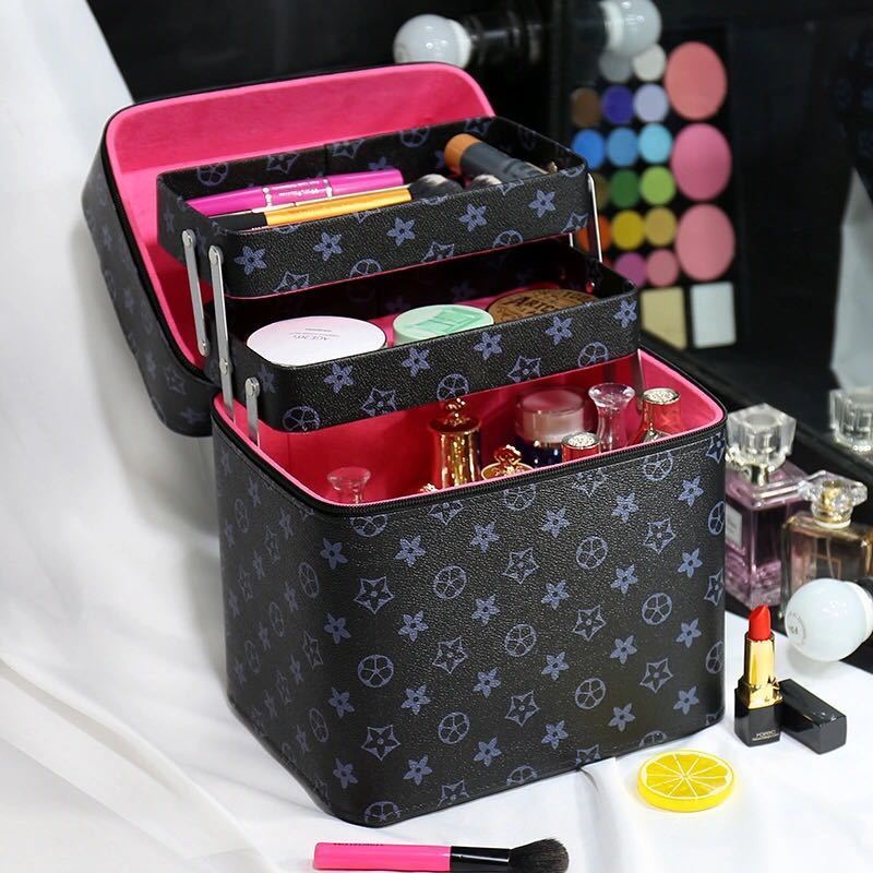 詳細な写真と価格については私に連絡してください。