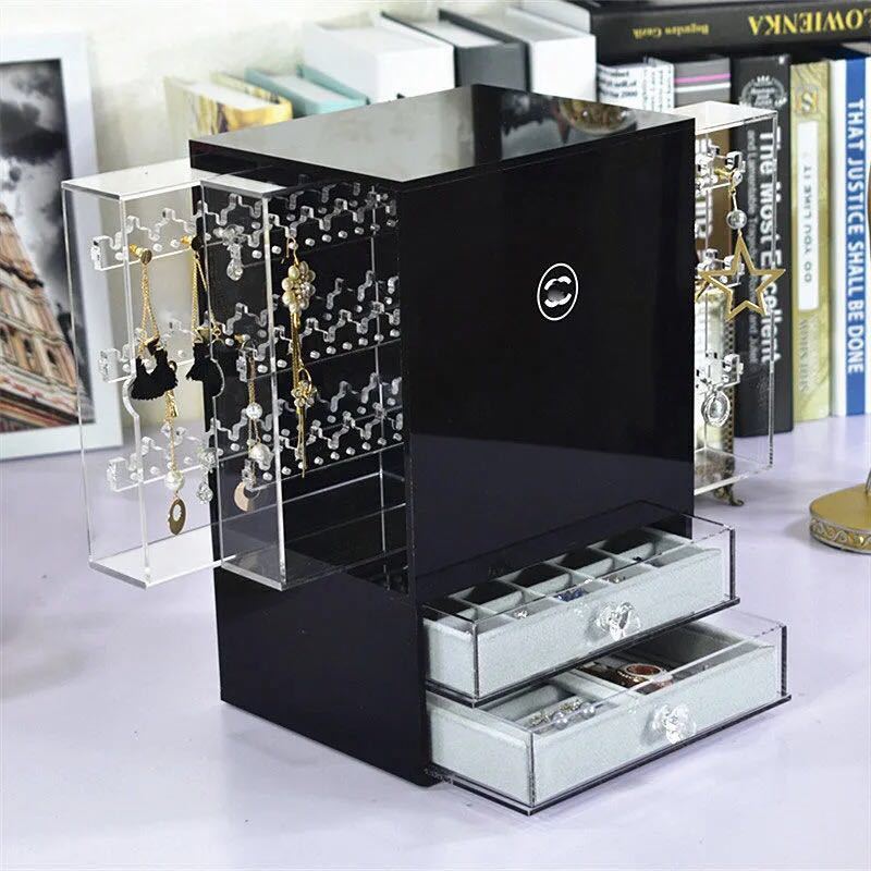 詳細な写真と価格については私に連絡してください。