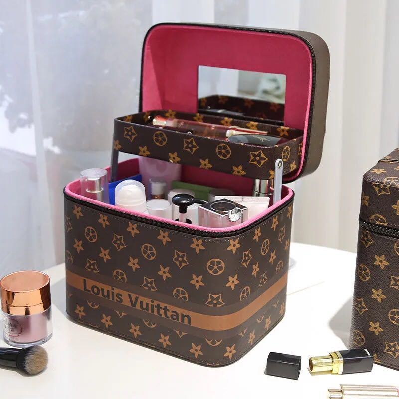 詳細な写真と価格については私に連絡してください。