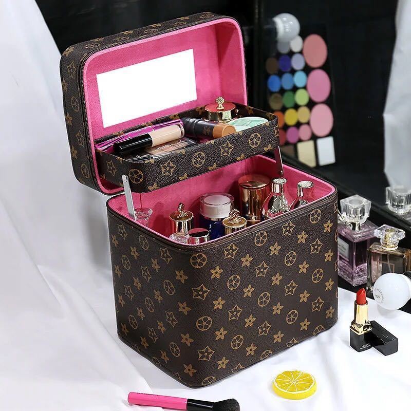 詳細な写真と価格については私に連絡してください。