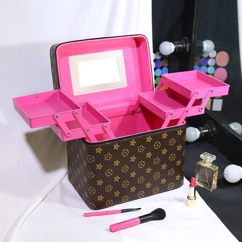 詳細な写真と価格については私に連絡してください。