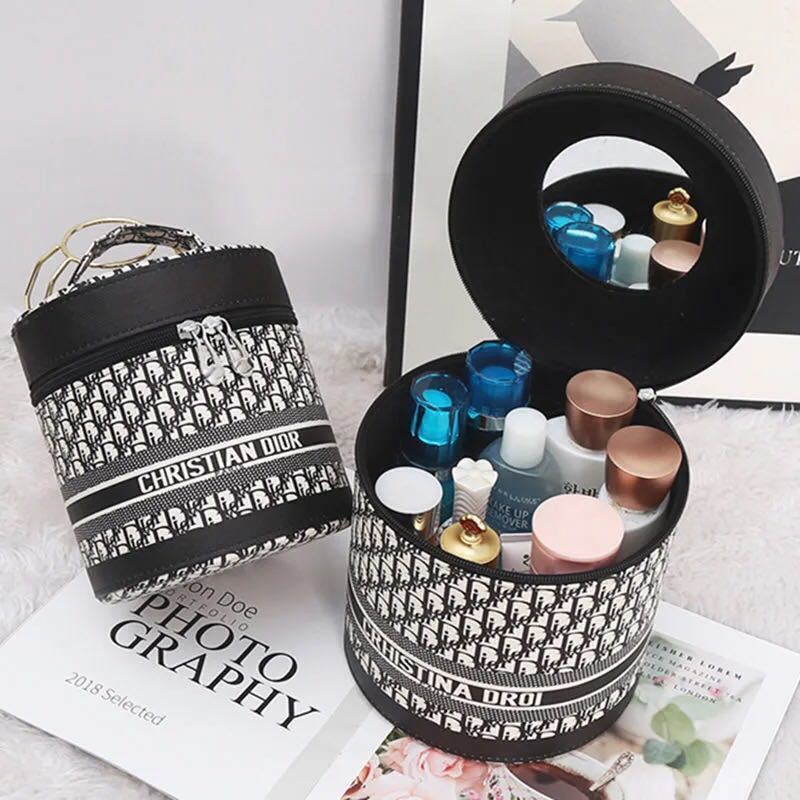 詳細な写真と価格については私に連絡してください。