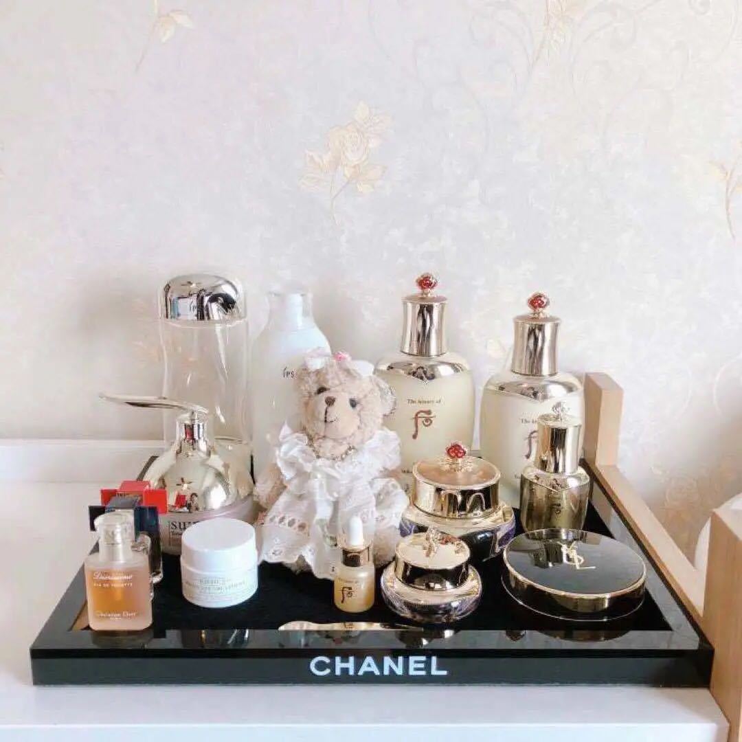 詳細な写真と価格については私に連絡してください。