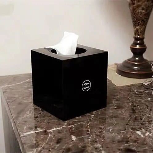 詳細な写真と価格については私に連絡してください。