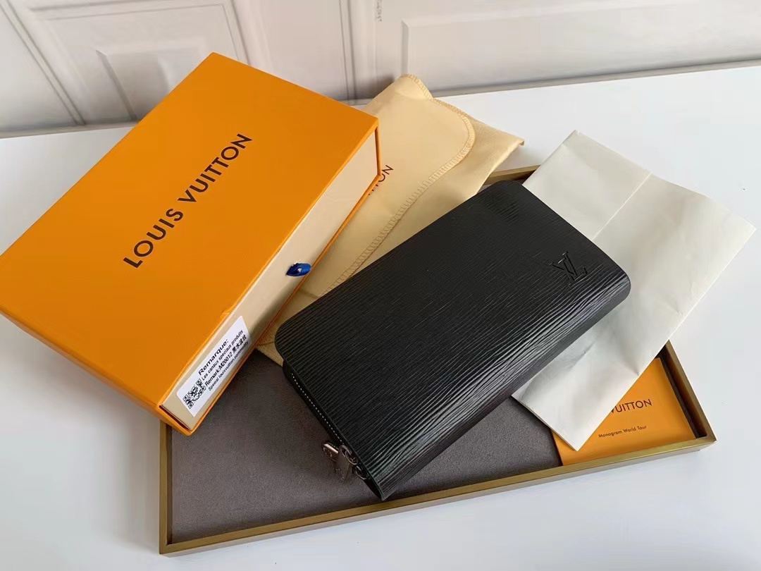 詳細な写真と価格については私に連絡してください