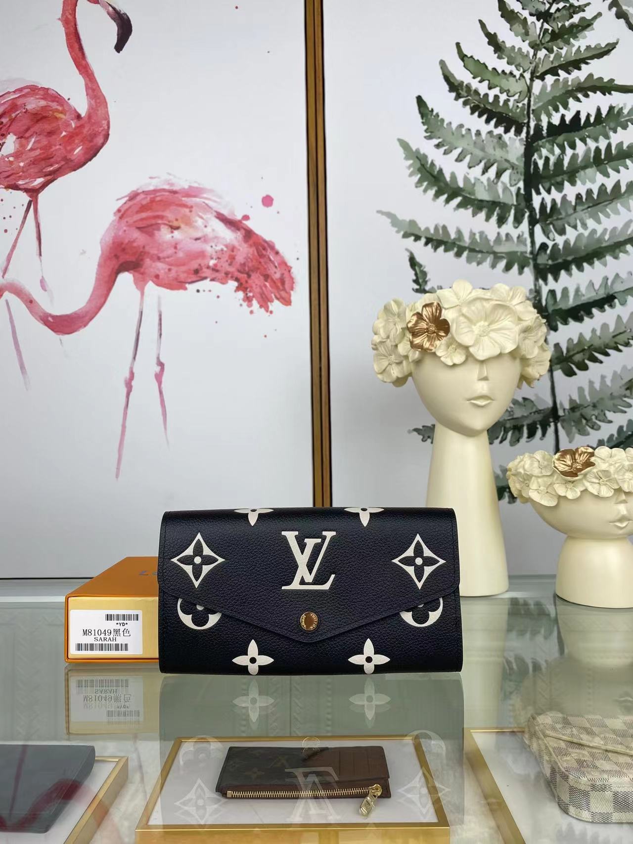 詳細な写真と価格については私に連絡してください