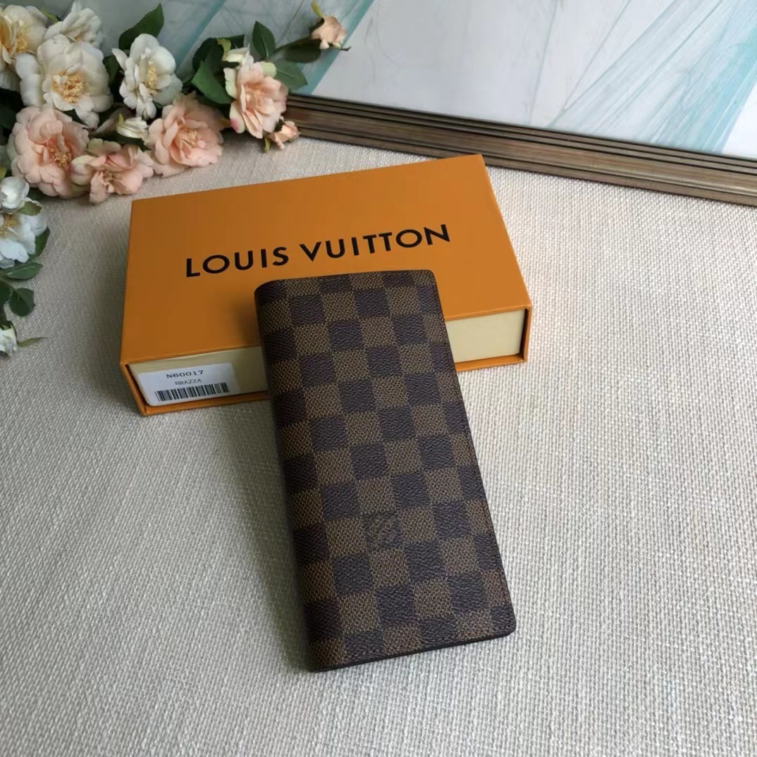 詳細な写真と価格については私に連絡してください