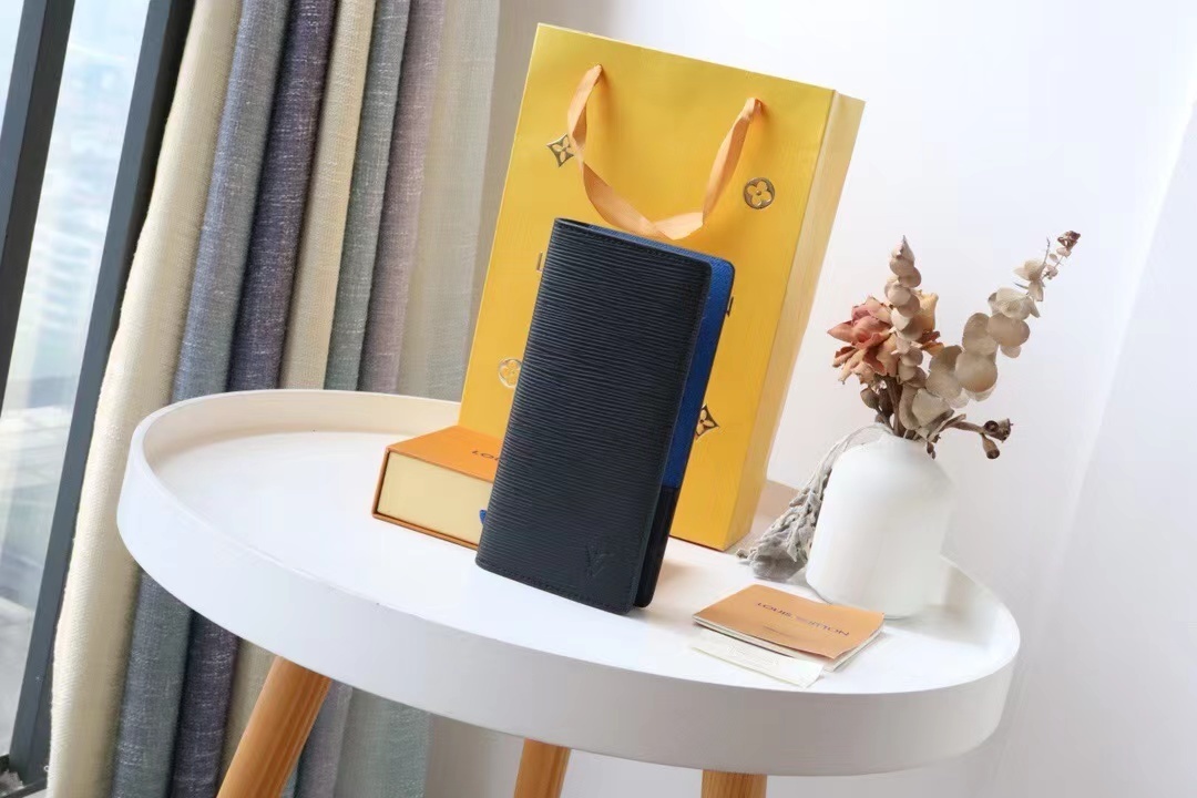 詳細な写真と価格については私に連絡してください