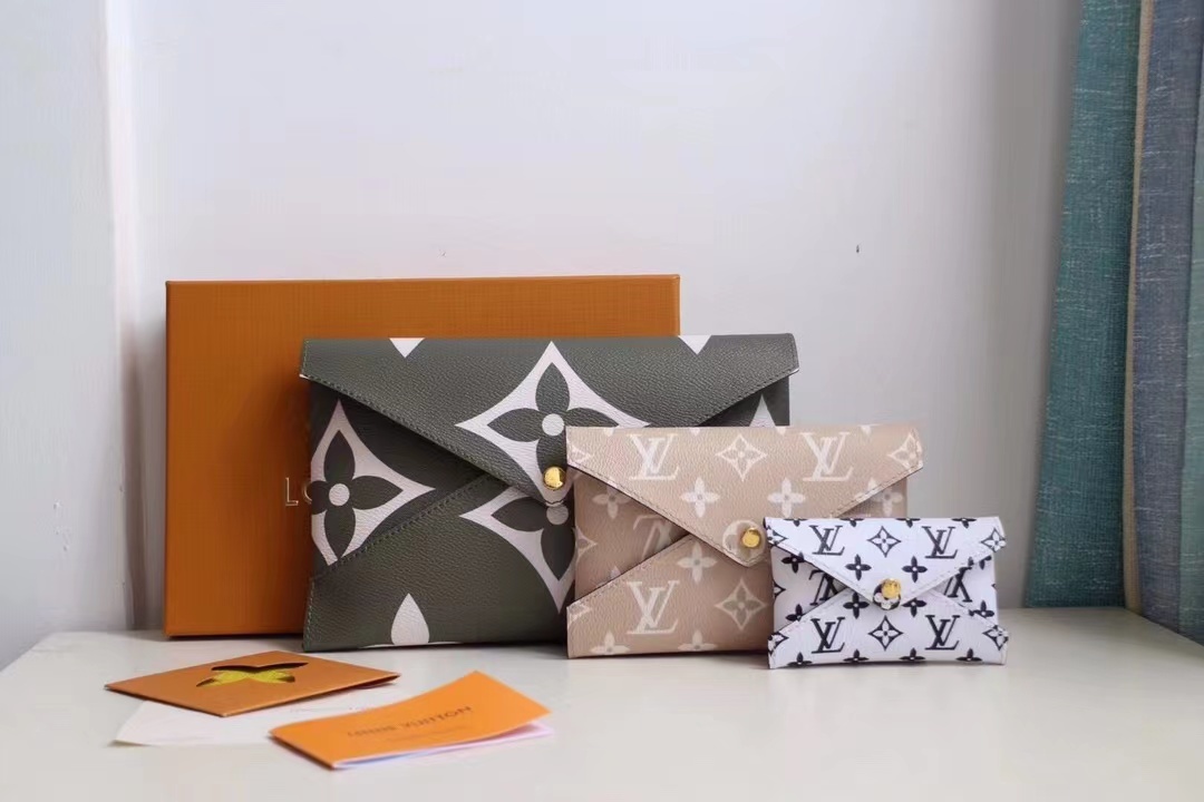 詳細な写真と価格については私に連絡してください