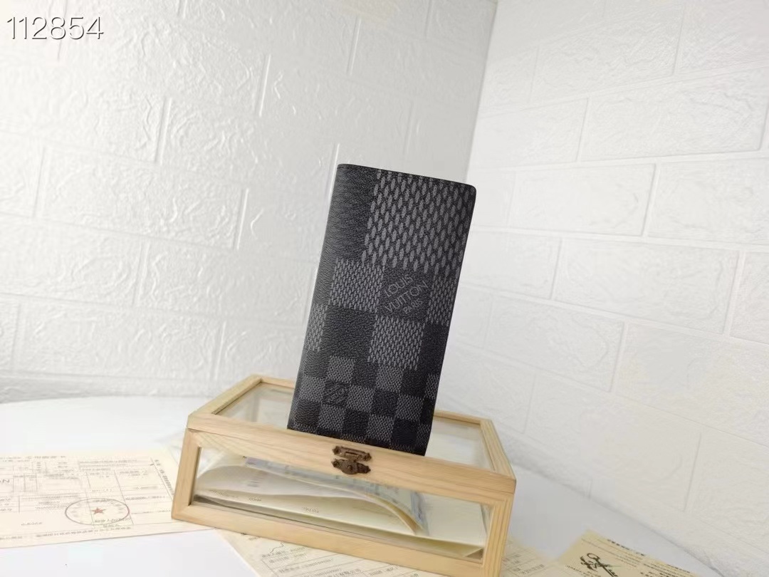 詳細な写真と価格については私に連絡してください