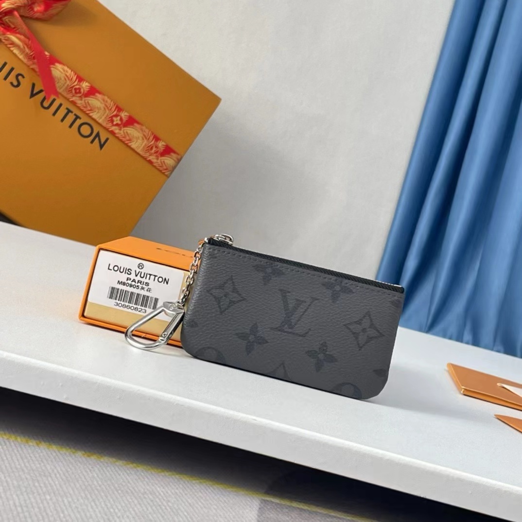 詳細な写真と価格については私に連絡してください