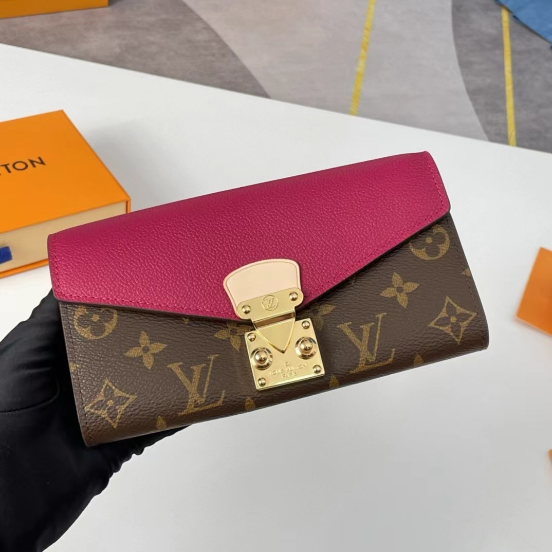 詳細な写真と価格については私に連絡してください