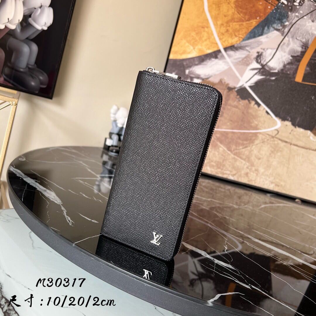 詳細な写真と価格については私に連絡してください