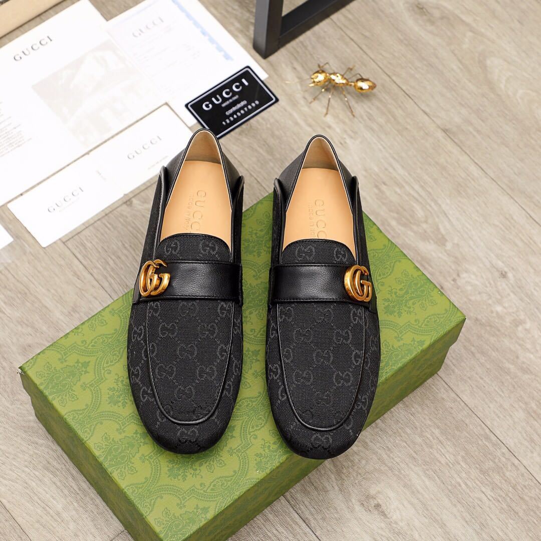 詳細な写真と価格については私に連絡してください