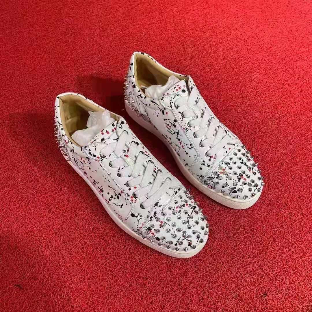 詳細な写真と価格については私に連絡してください