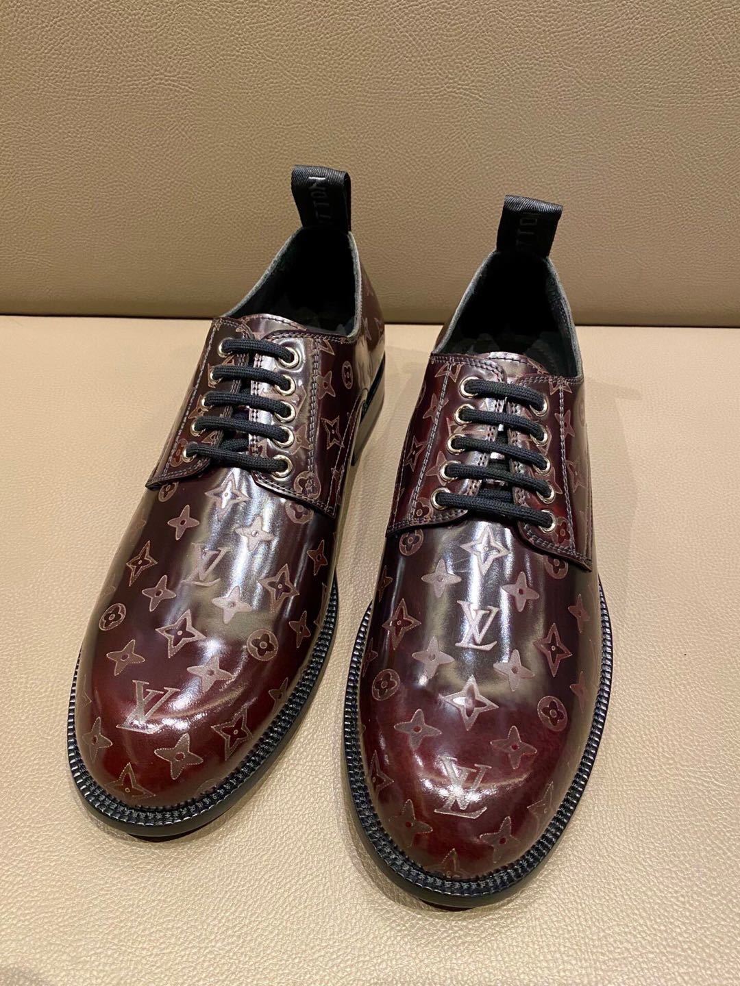 詳細な写真と価格については私に連絡してください