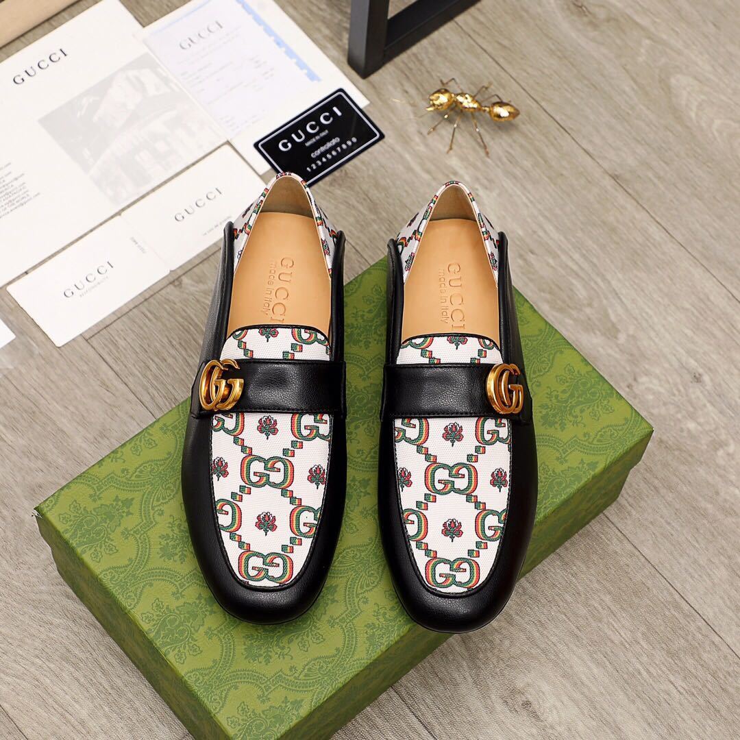 詳細な写真と価格については私に連絡してください