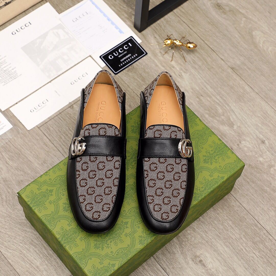 詳細な写真と価格については私に連絡してください