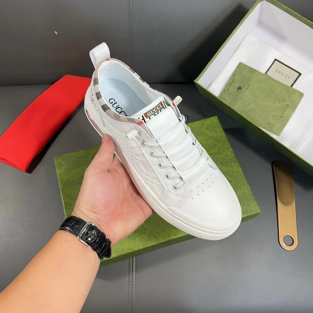 詳細な写真と価格については私に連絡してください