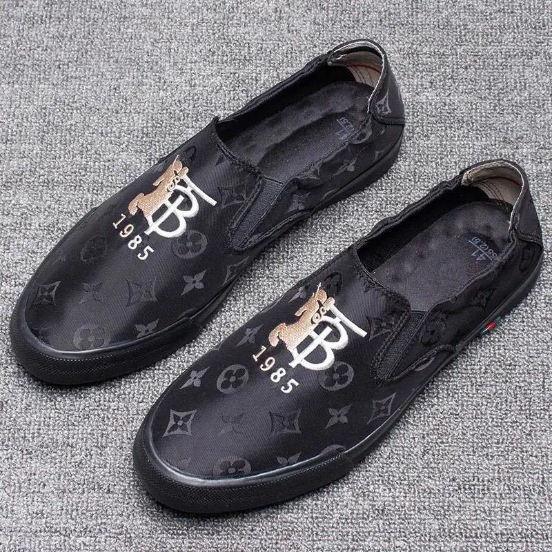 詳細な写真と価格については私に連絡してください