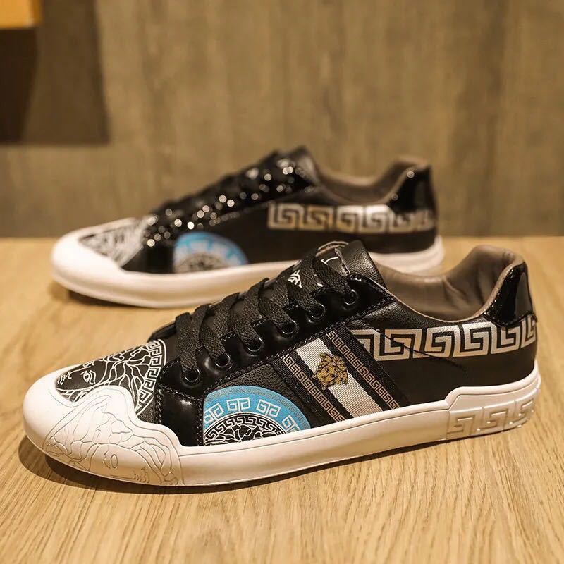 詳細な写真と価格については私に連絡してください