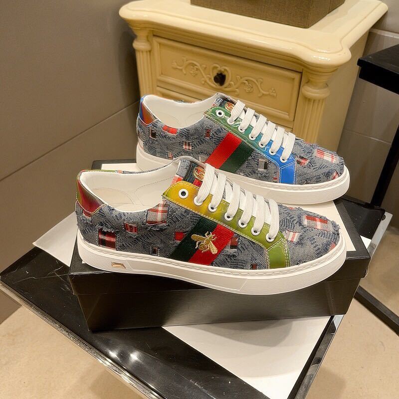 詳細な写真と価格については私に連絡してください