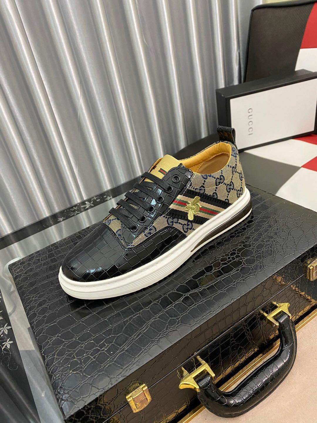 詳細な写真と価格については私に連絡してください