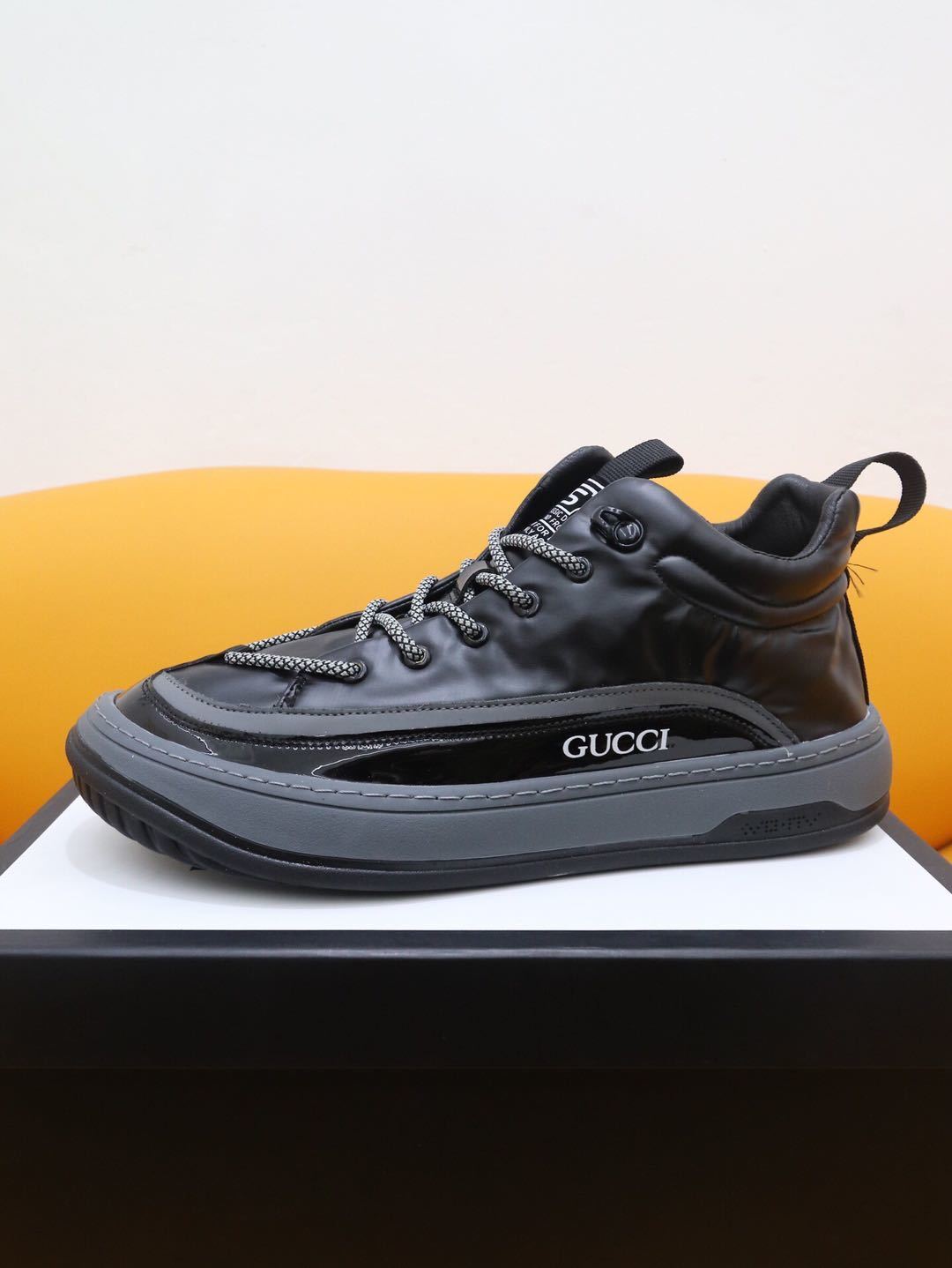 詳細な写真と価格については私に連絡してください