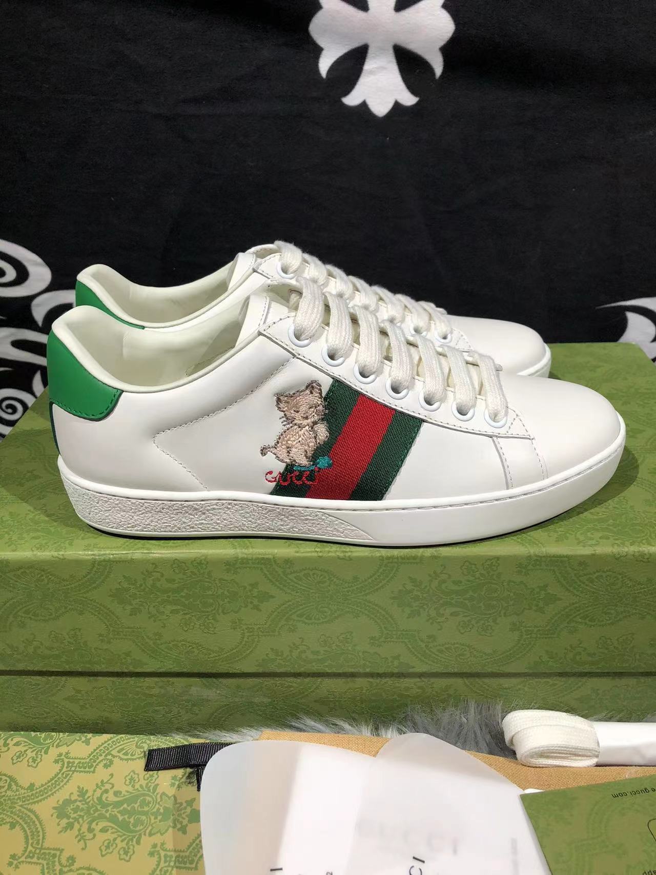 詳細な写真と価格については私に連絡してください