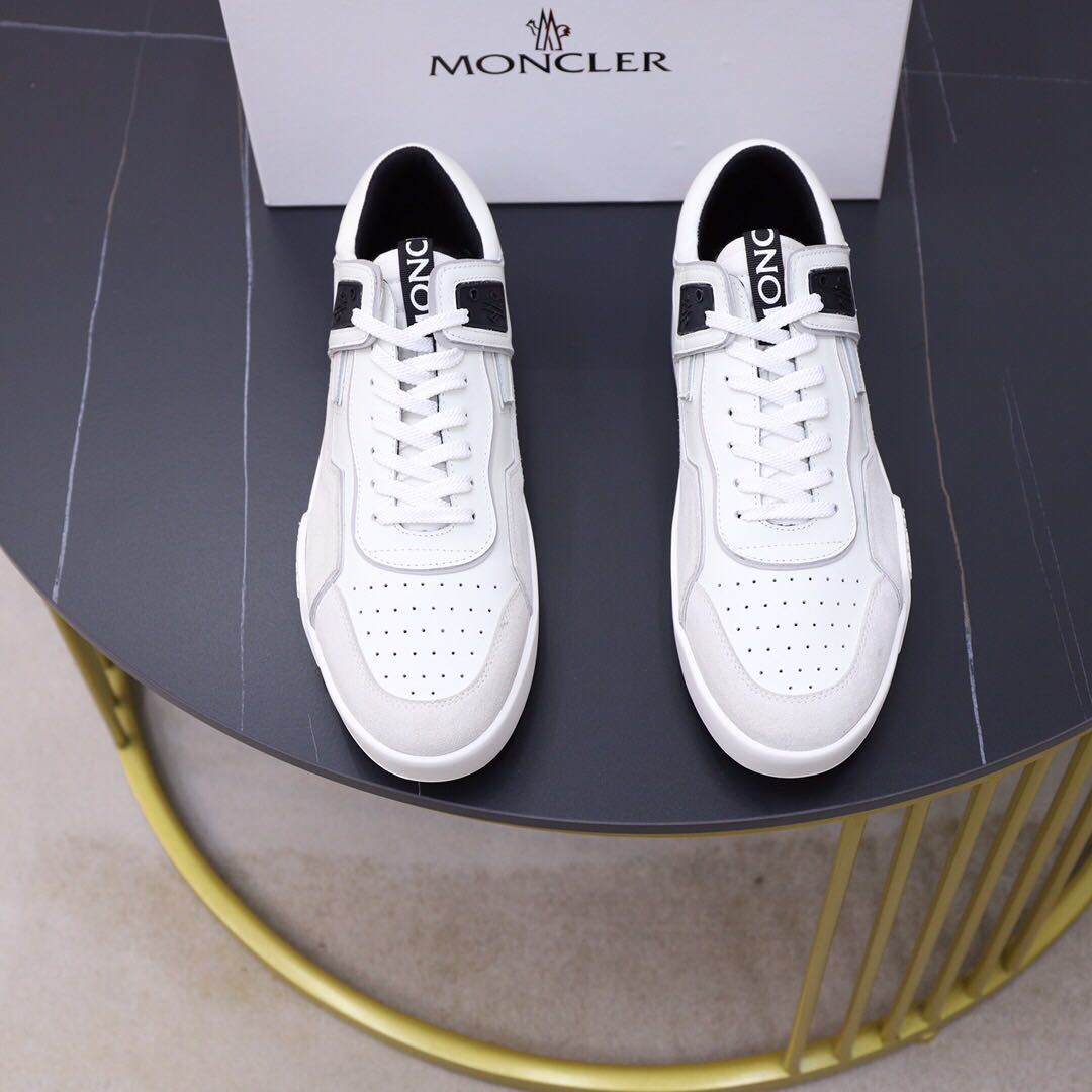 詳細な写真と価格については私に連絡してください