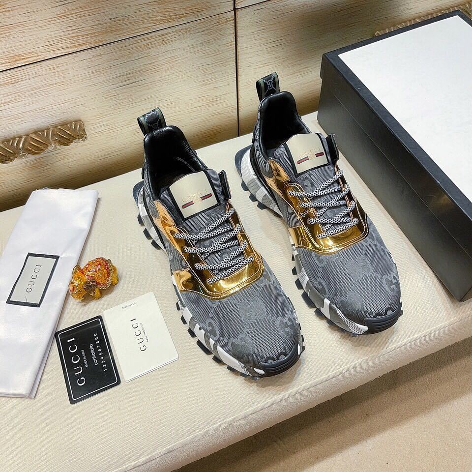 詳細な写真と価格については私に連絡してください